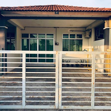Hazz Homestay Άλορ Σταρ Εξωτερικό φωτογραφία